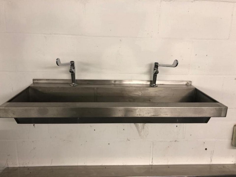 wall mounted sluice sink small 